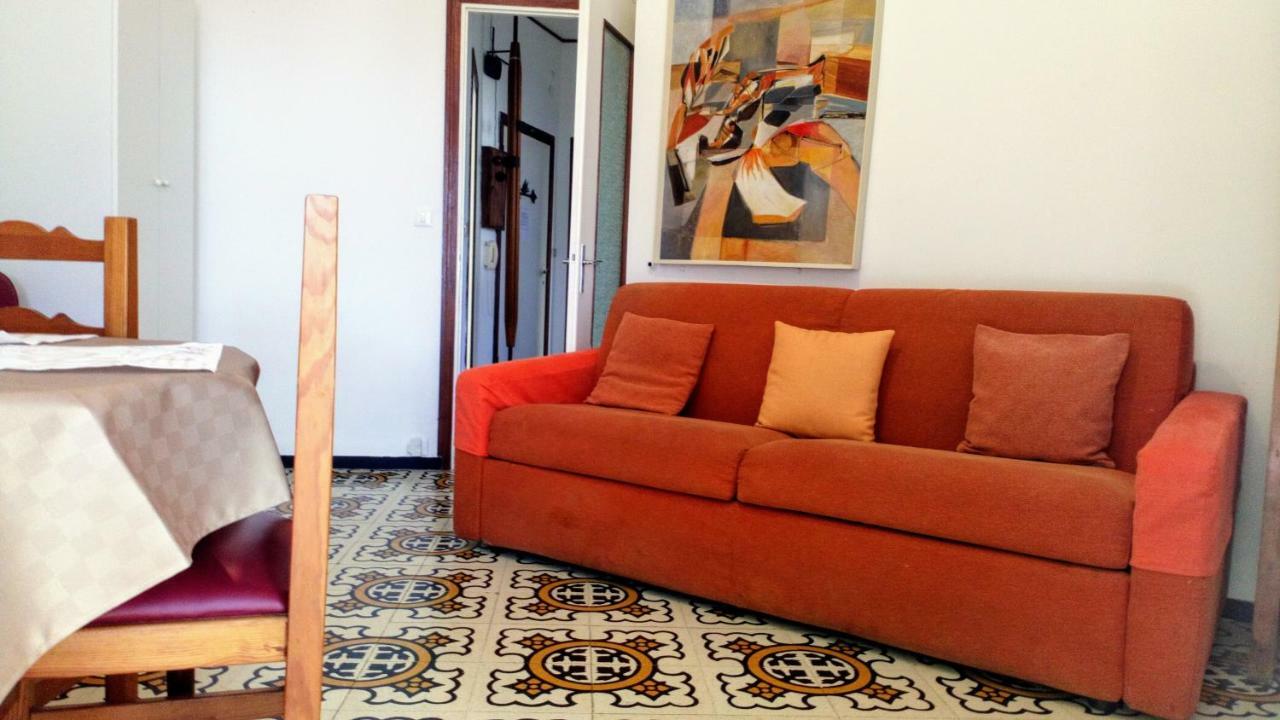 Casa Di Claude Con Posto Auto Apartment ฟีนาเลลีกูเร ภายนอก รูปภาพ